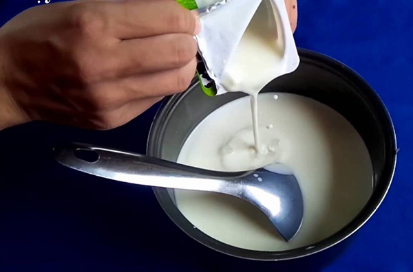 Hướng dẫn cách làm sữa chua dẻo bằng nồi cơm điện tại nhà